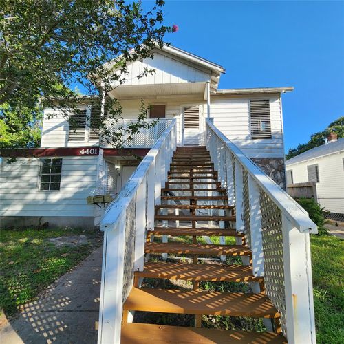 2-4401 Avenue Q 1/2, Galveston, TX, 77550-7396 | Card Image