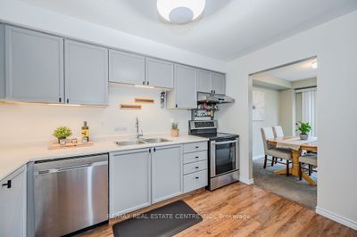 194 - 302 College Ave W, Condo with 3 bedrooms, 3 bathrooms and 2 parking in Guelph ON | Image 1