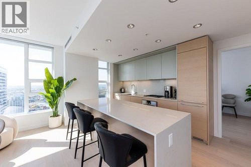 370x-1289 Hornby St, Vancouver, BC, V6Z0G7 | Card Image