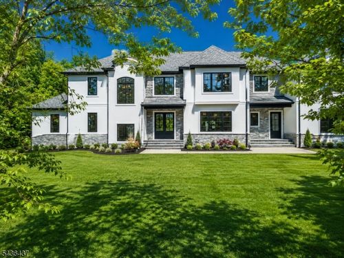 4 Preserve Ln, Bernardsville, NJ, 07924-1327 | Card Image