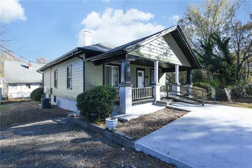 617 Lindsey St, Reidsville, NC, 27320-3613 | Card Image