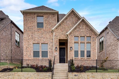 17558 Bottlebrush Dr, Dallas, TX, 75252-8061 | Card Image