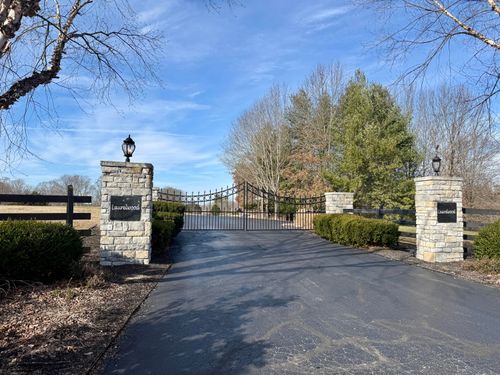 15 The Village Dr, Nancy, KY, 42544 | Card Image