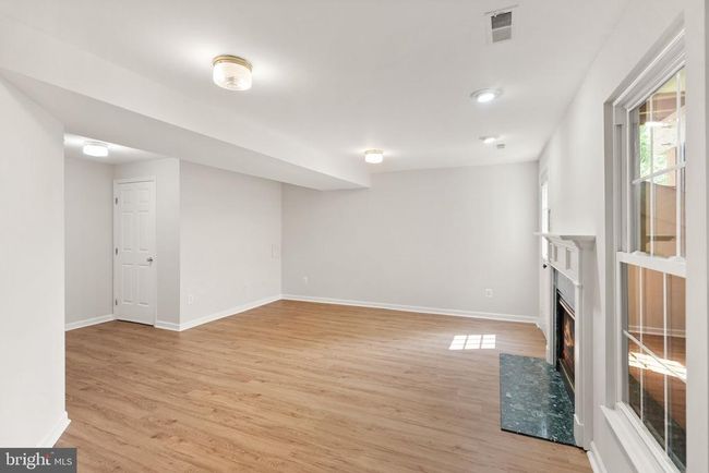 20681 Southwind Ter, Townhouse with 3 bedrooms, 3 bathrooms and null parking in ASHBURN VA | Image 38