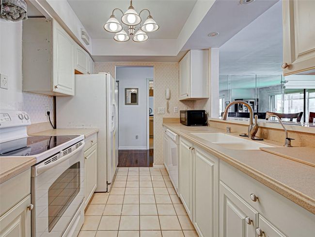 APT-235 - 800 Capri Isles Blvd, Condo with 2 bedrooms, 2 bathrooms and null parking in Venice FL | Image 20