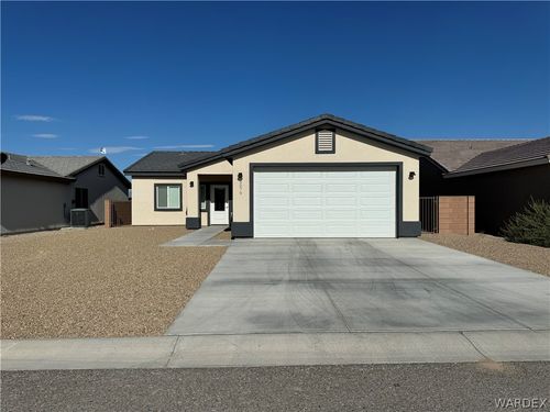 5079 S Jacaranda Pl, Fort Mohave, AZ, 86426-8347 | Card Image