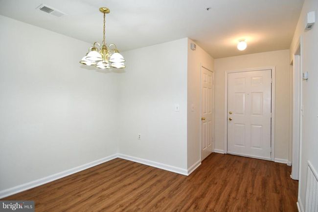 APT-103 - 1031 Gardenview Loop, Condo with 2 bedrooms, 2 bathrooms and null parking in WOODBRIDGE VA | Image 7