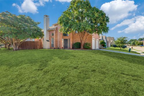 2095 Montclair Ln, Lewisville, TX, 75067-6116 | Card Image