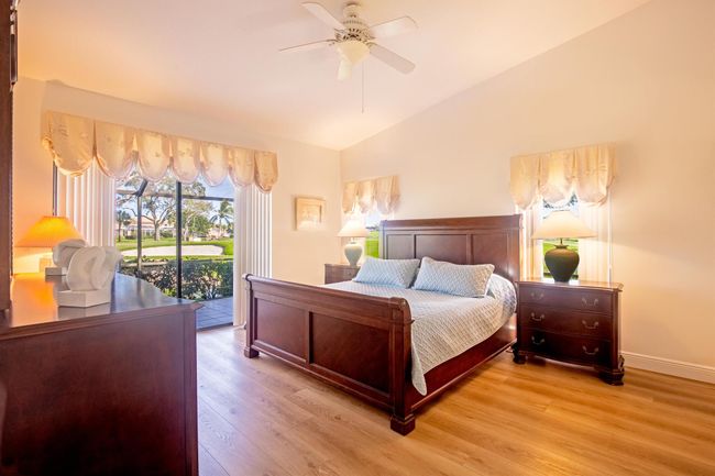 533 Prestwick Cir, Townhouse with 2 bedrooms, 2 bathrooms and null parking in Palm Beach Gardens FL | Image 23