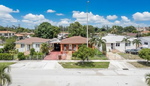 309 E 18th St, Hialeah, FL, 33010-3146 | Card Image