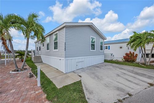 17142 Casselberry Ln, Fort Myers, FL, 33967-6034 | Card Image