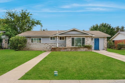 7306 Westshire Dr, San Antonio, TX, 78227-2820 | Card Image