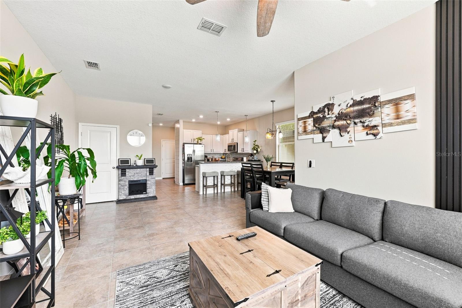 Residential in SUN CITY CENTER 5
