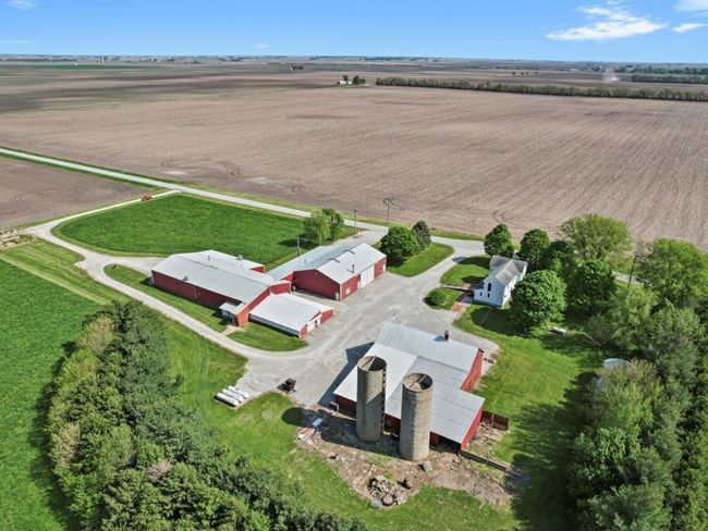964 E 1100 North Rd, Home with 4 bedrooms, 1 bathrooms and 8 parking in Bement IL | Image 47