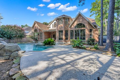 15 Spiceberry Pl, The Woodlands, TX, 77382-1261 | Card Image