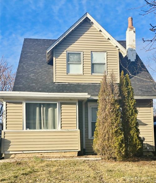205 E Siebenthaler Ave, Dayton, OH, 45405-2431 | Card Image
