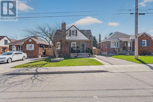 43 Woodbridge Rd, Hamilton, ON, L8K3C8 | Card Image