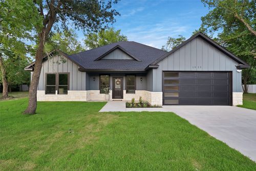 1911 Highway 69 N, Greenville, TX, 75401 | Card Image