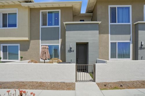 2044 Bluestone Cir, Chula Vista, CA, 91913-4000 | Card Image