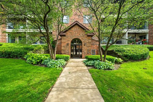 306-611 Hapsfield Ln, Buffalo Grove, IL, 60089-4728 | Card Image