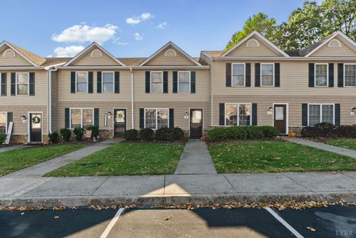 74 Catherine Ct, Lynchburg, VA, 24501-7075 | Card Image