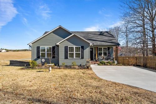 472 Watford Rd, Thomasville, NC, 27360-0798 | Card Image