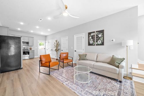 1113 Crossland Ave, Clarksville, TN, 37040-4061 | Card Image