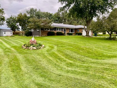 8556 E Valley View Dr, STILLMAN VALLEY, IL, 61084-9707 | Card Image