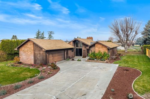 9410 Albert Way Se, Moses Lake, WA, 98837-9054 | Card Image