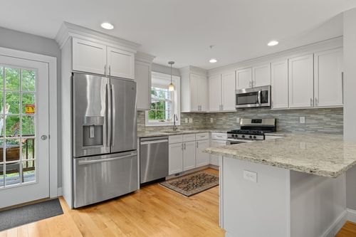 b-2 Heron Way, Salisbury, MA, 01952 | Card Image