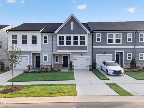 67-200 Flagstone Way, Clayton, NC, 27520-6020 | Card Image