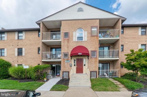 812-812 Governor House Cir, WILMINGTON, DE, 19809-2461 | Card Image