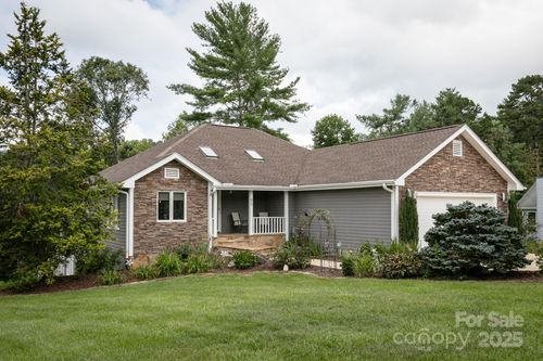 85 Hillcrest Dr, Weaverville, NC, 28787-8926 | Card Image