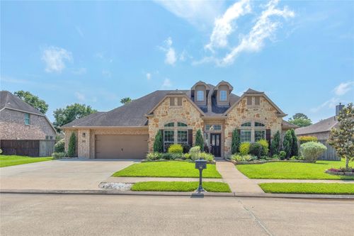 403 Old Orchard Way, Dickinson, TX, 77539-7496 | Card Image