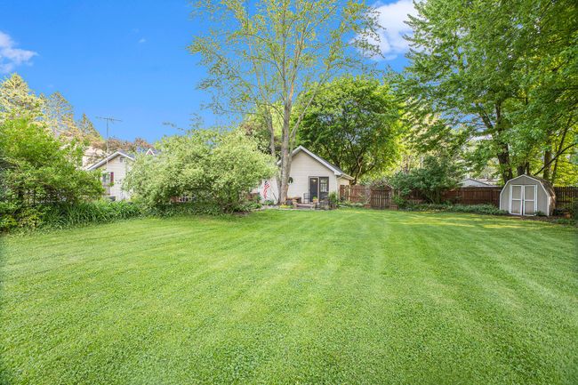 297 Washington St E, House other with 5 bedrooms, 2 bathrooms and null parking in Almont MI | Image 23