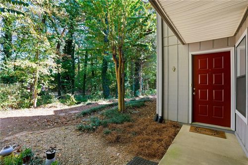 5081 Woodridge Way, Tucker, GA, 30084-2162 | Card Image
