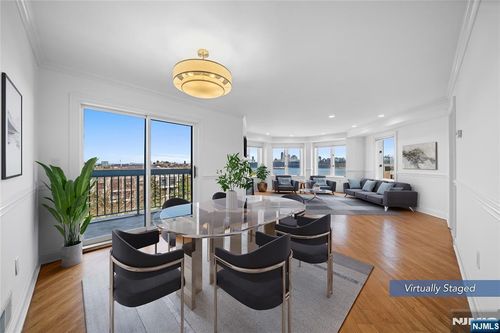 605 Hancock Ct, Edgewater, NJ, 07020-1608 | Card Image