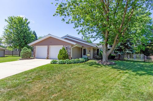 1150 Attleboro Ct, Schaumburg, IL, 60193-3633 | Card Image
