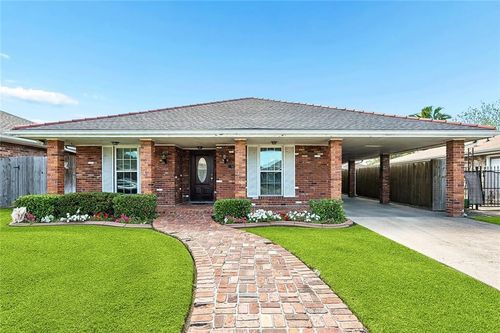 912 Giuffrias Ave, Metairie, LA, 70001-3647 | Card Image