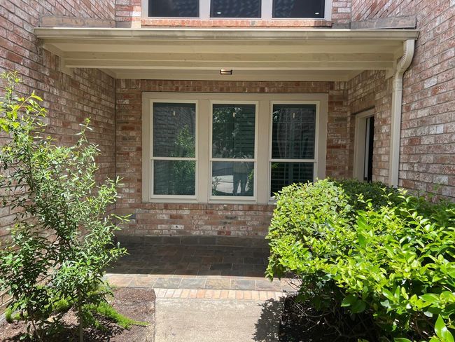 1155 Enclave Sq E, Townhouse with 4 bedrooms, 3 bathrooms and 2 parking in Houston TX | Image 5