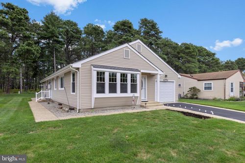 111 Sunset Rd, Whiting, NJ, 08759-3111 | Card Image
