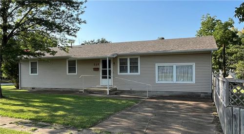523 2nd St, Oswego, KS, 67356-1306 | Card Image