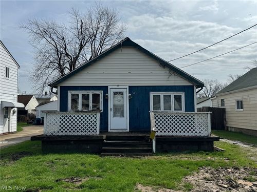 1231 E 346th St, Eastlake, OH, 44095-3027 | Card Image