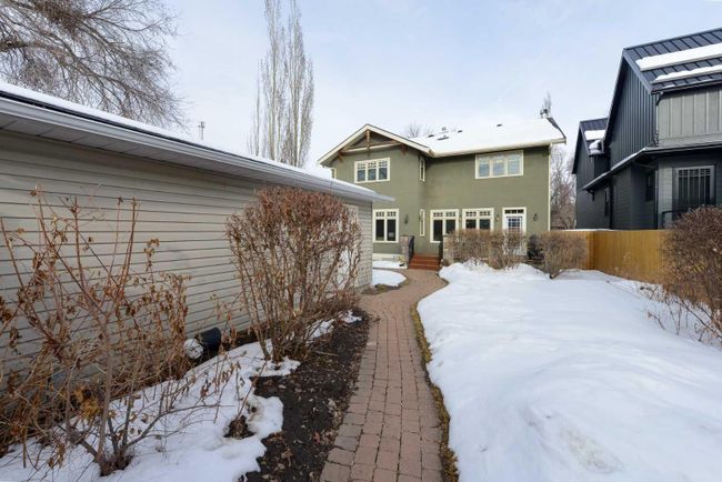 3017 3 Street Sw, Home with 4 bedrooms, 2 bathrooms and 2 parking in Calgary AB | Image 38