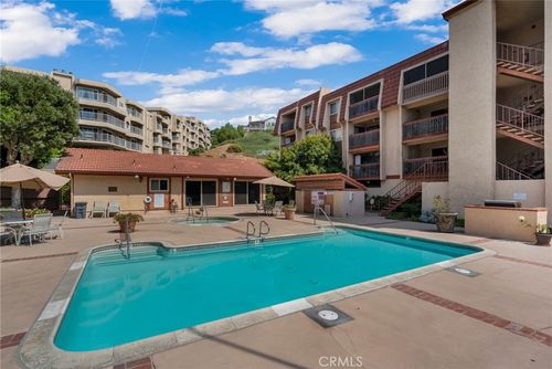 113-2101 E 21st St, Signal Hill, CA, 90755-5970 | Card Image
