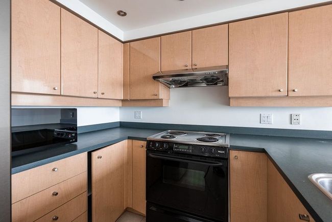 3706 - 1009 Expo Blvd, Condo with 2 bedrooms, 2 bathrooms and 1 parking in Vancouver BC | Image 18