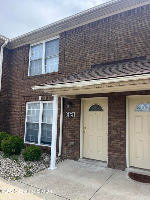6127 Upper Hunters Trce, Louisville, KY, 40216-1443 | Card Image