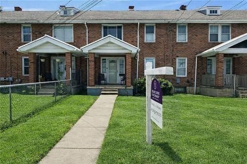 1045 Pennsylvania Ave, Clairton, PA, 15025-2323 | Card Image