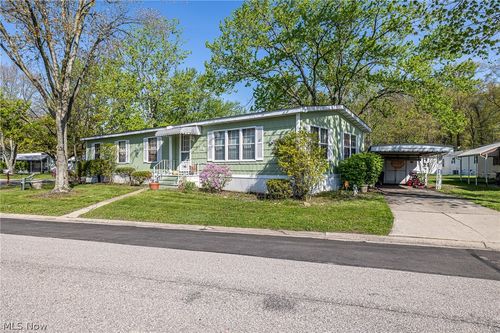 16 Grand Blvd, Olmsted Twp, OH, 44138-2962 | Card Image