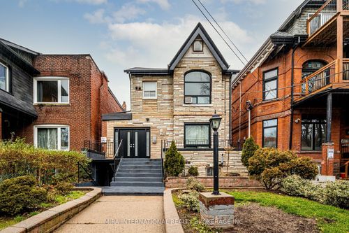 202-70 Melbourne Ave, Toronto, ON, M6K1K7 | Card Image